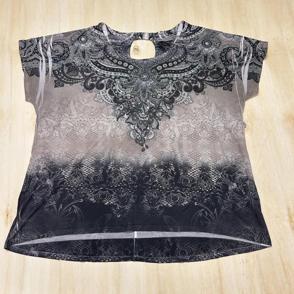 Y2K Avenue Shirt Womens 3X Paisley Rhinestone Short Sleeve Keyhole Tunic Top